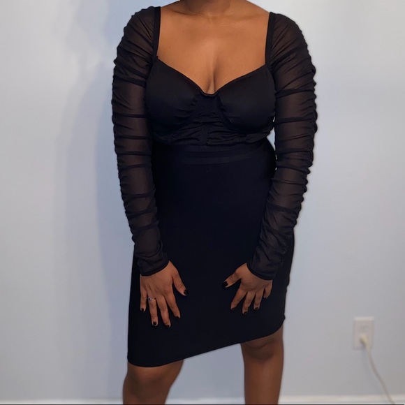 little black dress 🖤 bodycon - Picture 3 of 7